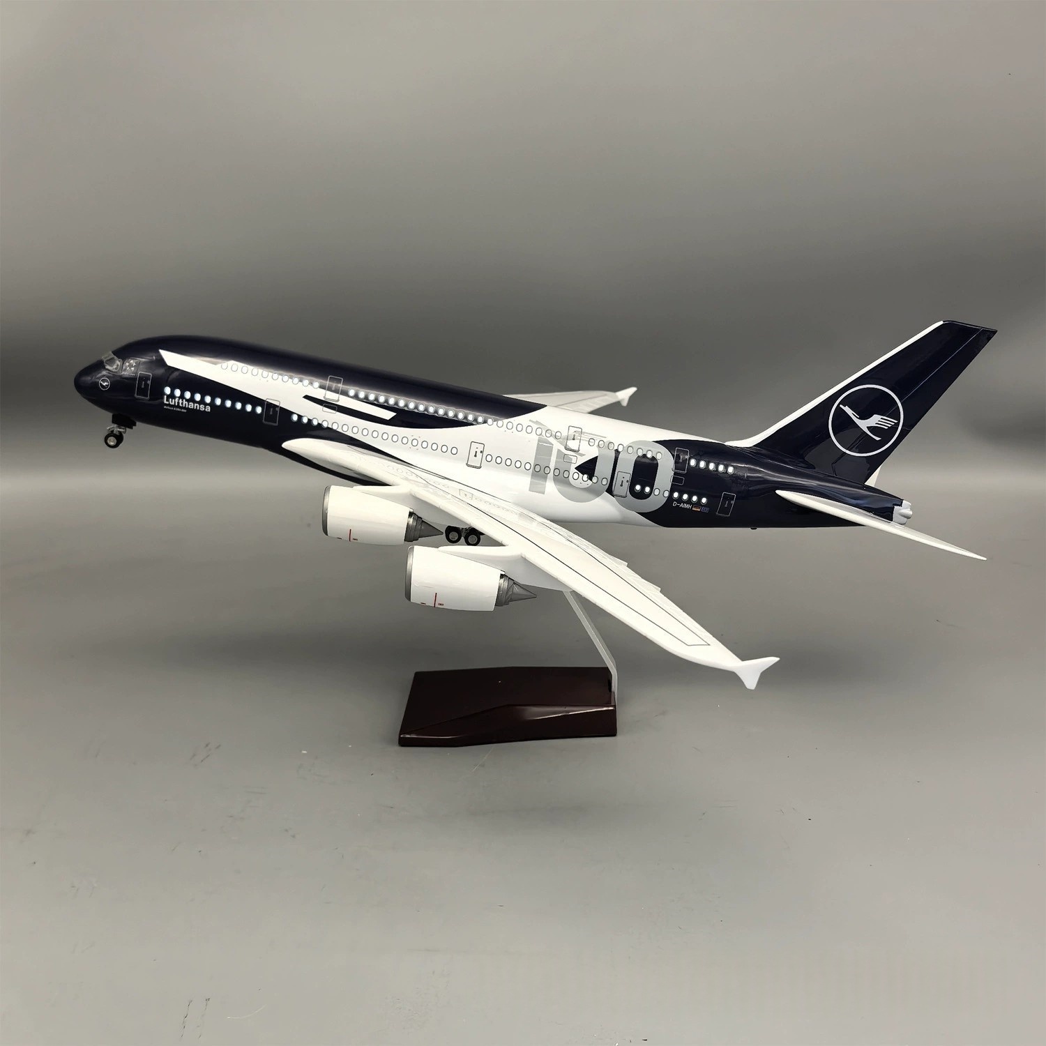 Model Airplane Plastic - نموذج طائرة لوفتهانزا A380 الجديد بطول