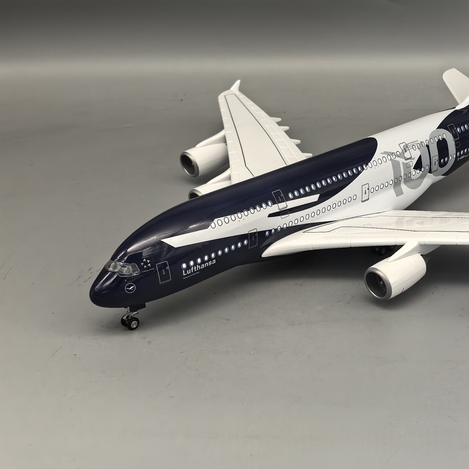 نموذج طائرة لوفتهانزا A380 الج - مراجعة Model Airplane Plastic وسعره