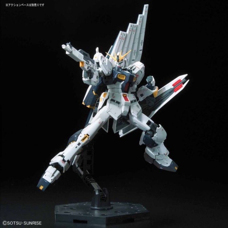 متوفر في المخزون: مجموعة نموذج - مراجعة Bandai Model Gundam Rg وسعره